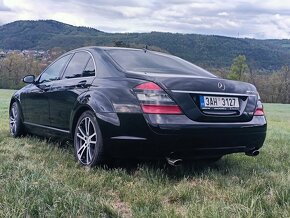 Mercedes Benz W221 320cdi  4matic - 4