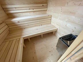 Venkovní roubená sauna v moderním designu - 4