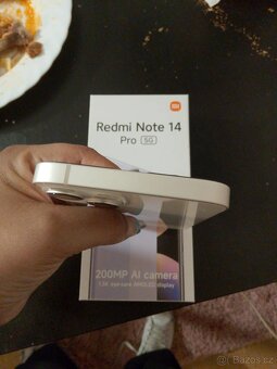 iPhone 13 - 4