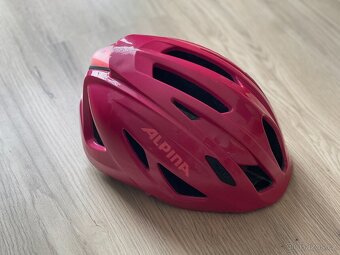 Prodám dětskou cyklistickou přilbu zn. Alpina Pico Flash - 4