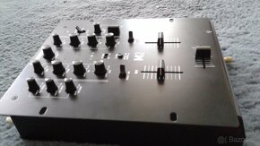 Mixážní pult Numark - 4