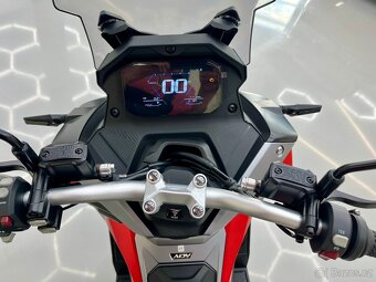 VOGE SR1 125i ADV - 4