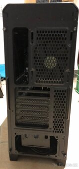 PC skříň - 4