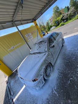 BMW e39 528i - 4