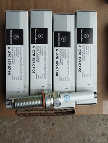 Originální zapalovací svíčky Mercedes A0001590500,A270159070 - 4