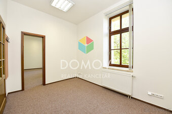 Pronájem kanceláře 19 m² – Beroun-Závodí, včetně energií, vo - 4