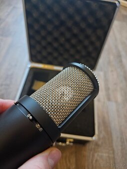 Kondenzátorový mikrofon AKG P420 - 4