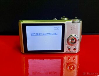 Leica C-Lux 1 – na náhradní díly (vadný objektiv) - 4