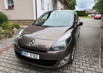 Renault Grand Scénic 130 / 1,4i - 7 Míst , Tažné benzín - 4