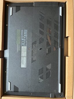 Notebook Asus Vivobook Go 15 – OLED / Ryzen 5 / 8 GB / SSD 5 - 4