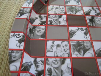 Nový plechový podnos s retro motivem Coca Cola Company - 4