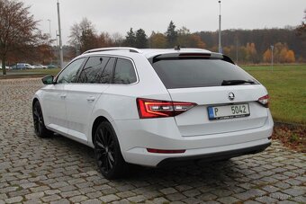 SUPERB 3 STYLE,2.0Tdi-140kw,DSG6,Bi-Xen,Navi,ACC,TAŽNÉ,MOON - 4