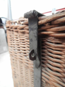 Proutěný kufr starý za 500 kč - 4