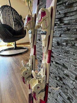 Atomic Dámské lyže vel. 141 JAKO NOVÉ - 4