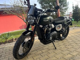 Triumph street scrambler 900 - 4