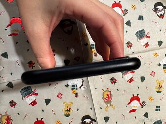 IPhone SE 2022 128GB - 4