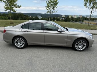 BMW 740D - 4
