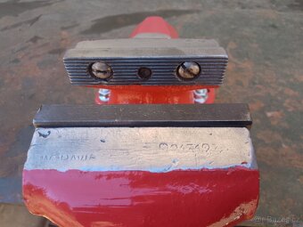 Svěrák York 80 - 4