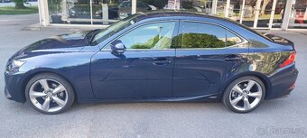 LEXUS IS300h LUXURY - 4