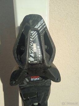 Lyže HEAD V2 - 4