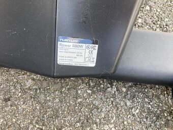 Veslovací trenažér TUNTURI R80W - Zánovní - 4