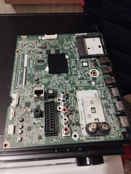 Díly LG 42LB561V - 4