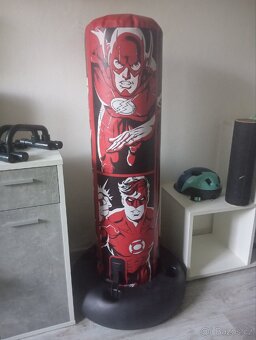 Boxovací pytel a rukavice značky Decathlon - 4