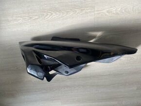 Aerodinamický kryt motoru Kawasaki Z800 - 4