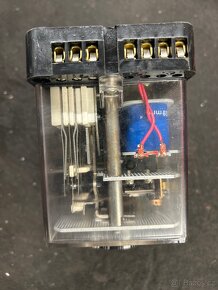 Staré časové spínací relé RVM-6 (PBM-6), 50 / 60 Hz časovač - 4