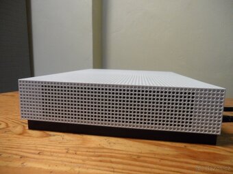 Xbox One S 1TB - 4