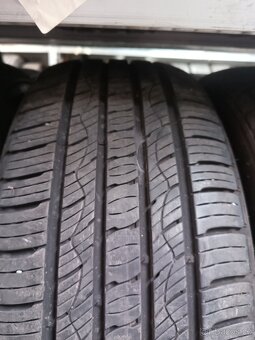 255/60/18 kumho - 4