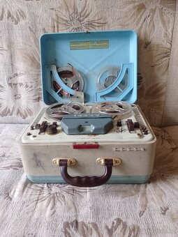 Prodám magnetofon Tesla. - 4