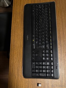 Klávesnice Logitech K800 - 4