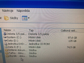 Prodám starší počítač se stolem a příslušentvím - 4