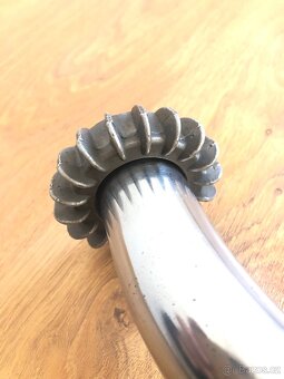 Prodám originální výfuk s kolenem na motocykl ČZ 175/450 - 4