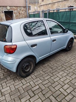 Prodám Toyota Corolla 1.3i, r.v. 2005 - 4