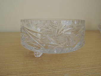 Broušená mísa na nožičkách - 4