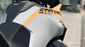 Moto Guzzi V100 Stelvio - 4