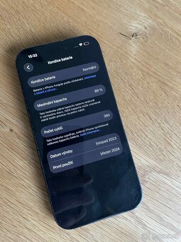 iPhone 15 128GB černá - 4