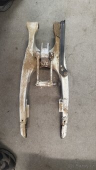 kyvná vidlice yamaha yz - 4