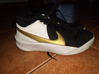 Prodám Nike vel.40 tenisky - 4