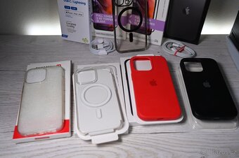iPhone 13 Pro bohaté příslušenství - 4
