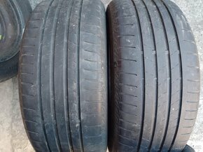 Pneu 225/55 R17 - 4