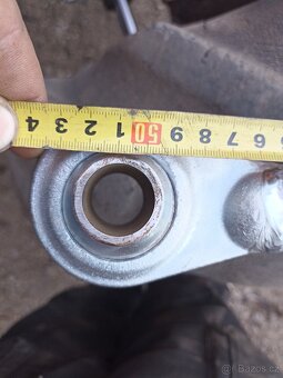 Hydraulický třetí bod KAT 2 - 4