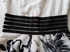 Dámské šaty černobílé široký pas - 4
