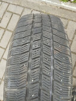 Pneu 195/65 R15 - 4