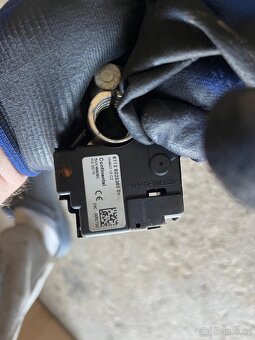 Bmw f10 / f11 ibs - plusový kabel k baterii - 4