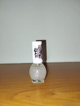 Lak na nehty Miss Sporty Crazy Glitter 030 - 4