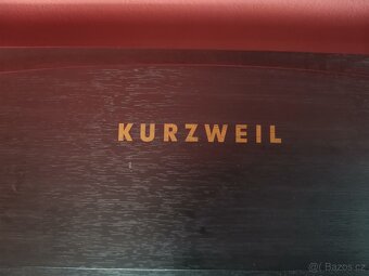 Digitální piano KURZWEIL M70 - 4