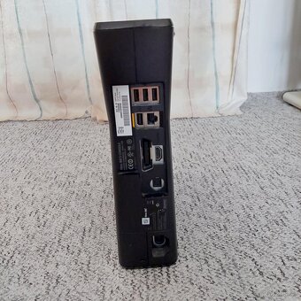 Xbox 360 + 2 hry - 4